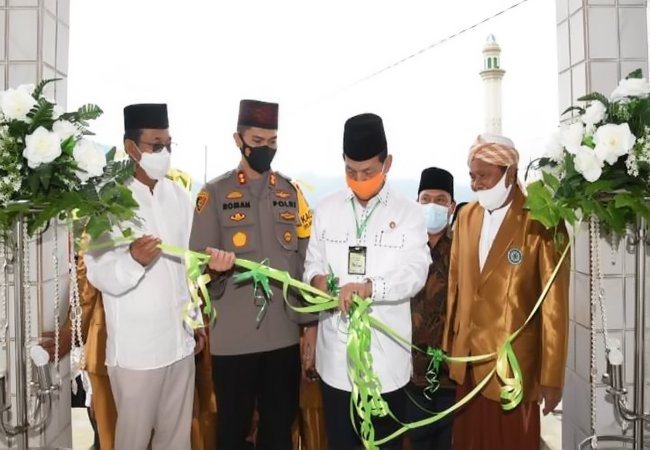 Bupati Tapsel Resmikan Mesjid Agung Syahrun Nur Di Komplek Perkantoran Pemkab