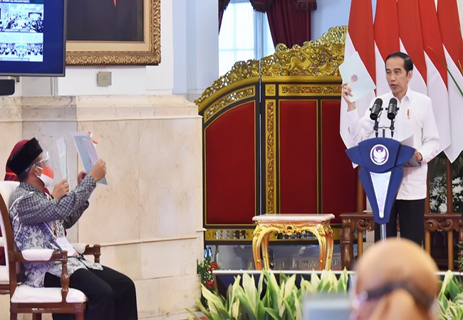 Secara Virtual, Presiden Serahkan Sertifikat Tanah Se-Indonesia