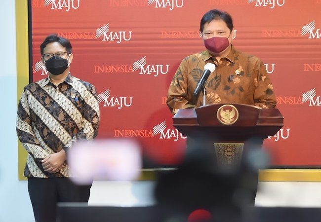 Vaksinasi COVID-19 Harus Seiring Penerapan Prokes