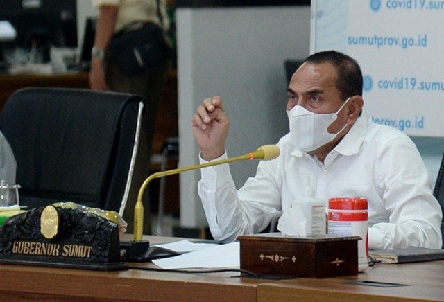 Bupati Karo  Serahkan SK CPNS 235 Orang