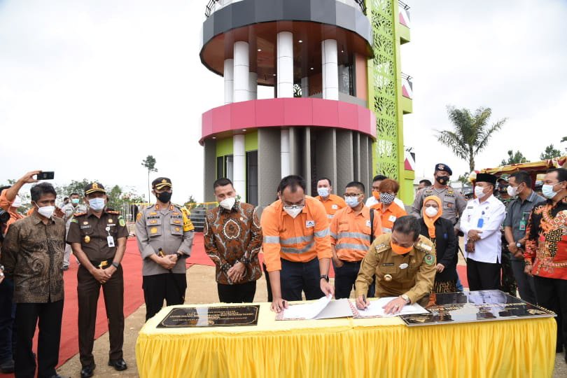 Resmikan Menara Pandang, Bupati Tapsel Optimis KRTS Bakal Jadi Ikon Baru