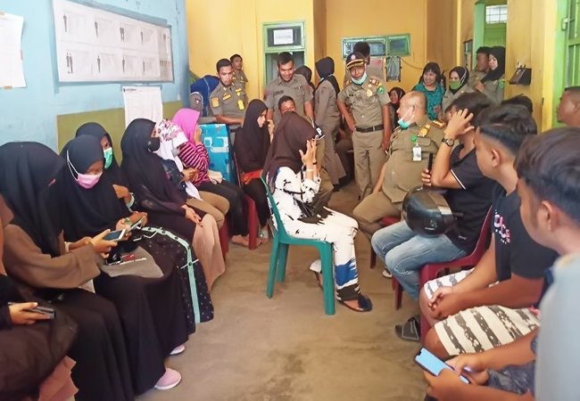 Gelar Prokes di Jalan Baru , Satpol PP Padangsidimpuan Amankan 12 Pasangan