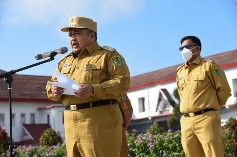Pasca Dilantik, Bupati Tapsel Pimpin Apel Gabungan Perdana