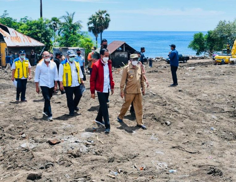 Presiden Tinjau Penanganan Pengungsi Pasca Bencana di NTT