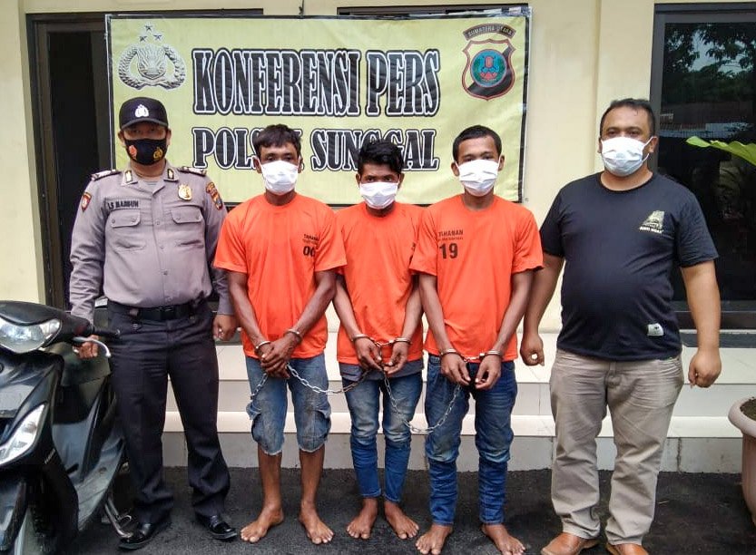 Pelaku Curanmor dan Penadah Diringkus Polisi