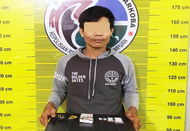 Gawat...! Bulan Puasa ET Nekat Edarkan Sabu Diciduk Polisi