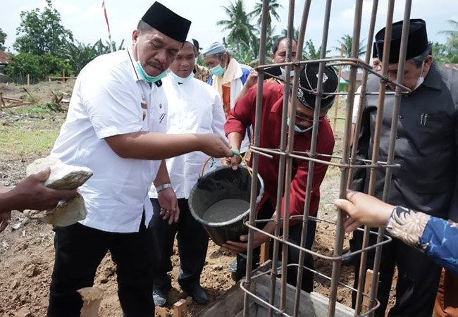 Wabup Asahan Hadiri Peletakan Pertama Pesantren Syam Zalilul Akbar