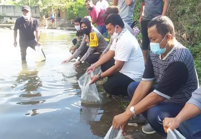 NNB Kelurahan Tobat Gelar Penaburan Bibit Ikan