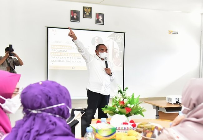 Tinjau SMA Negeri 2 Plus Panyabungan, Gubsu: Kalau Kurang Mampu Berikan Beasiswa