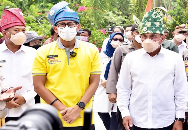 Menparekraf Kunjungi Desa Wisata Paloh Naga