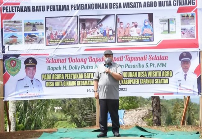 Bupati Tapsel Ajak Masyarakat Huta Ginjang Menjadi Duta Wisata Desa