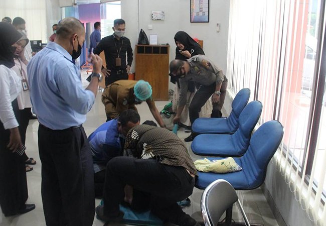 Heboh! Wanita Pensiunan PNS Seketika Meninggal di Bank Sumut