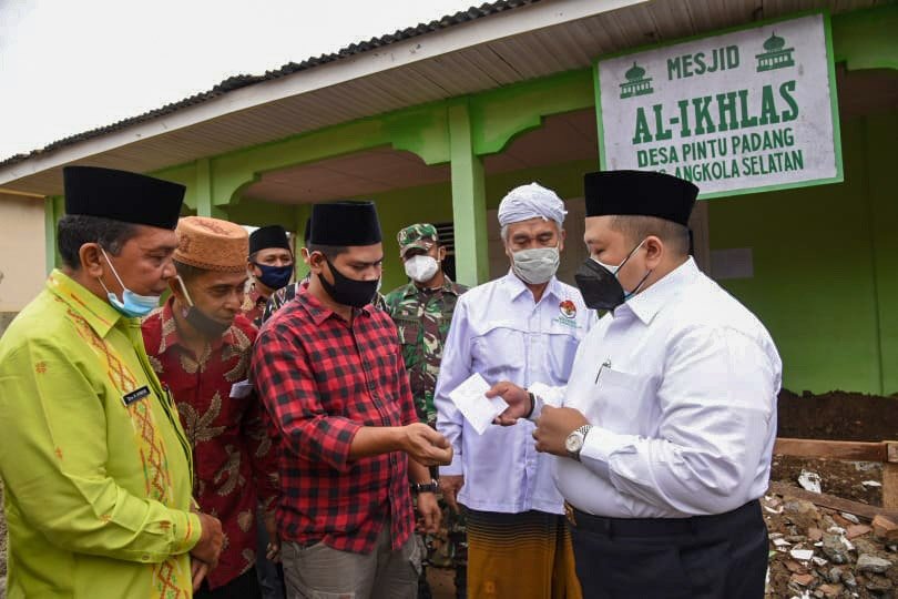 Bupati Tapsel : Luruskan Niat, Agar Allah Turut Bantu Pembangunan Masjid Al Ikhlas