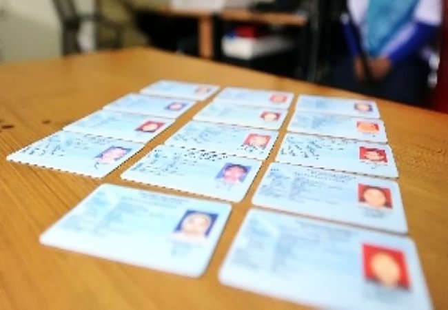 Kemendagri: Layanan Administrasi Kependudukan Tidak Perlu Sertifikat Vaksinasi Covid-19