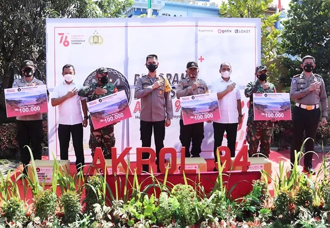 Alumni Akpol 94 Bantu Warga Terdampak Covid-19