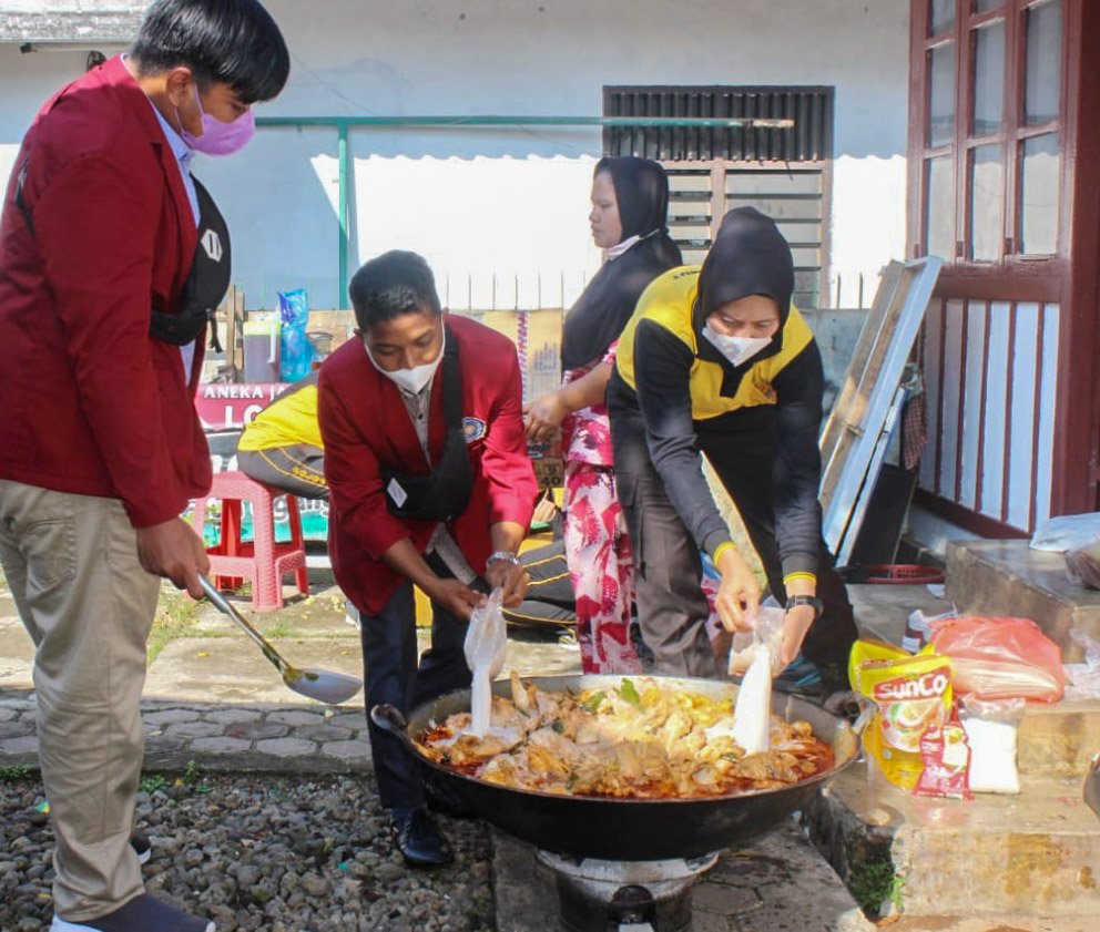 Polres Psp Bersama Mahasiswa IMM Buka Dapur Umur Gratis