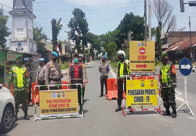 Terapkan Penyekatan PPKM, Polres Siantar Gelar Sosialisasi Prokes