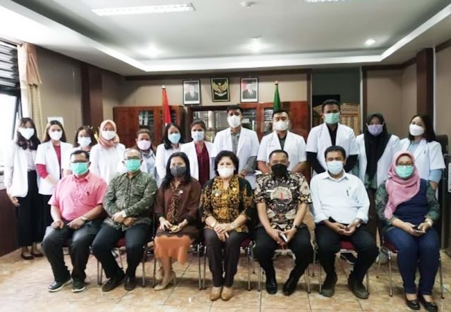 Bupati Karo Sambut Kedatangan 12 Dokter PIDI