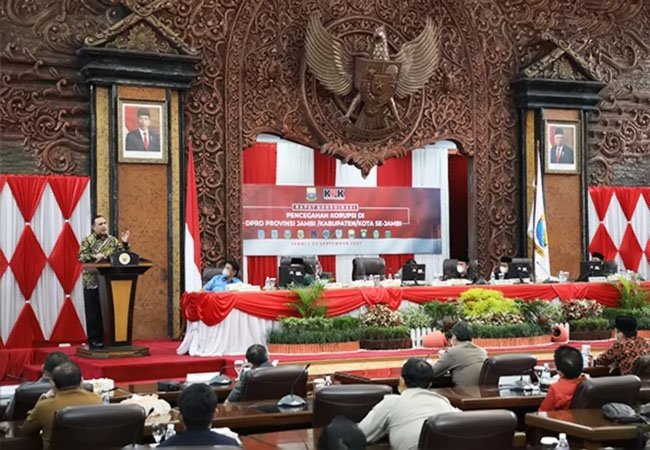 Kepala Daerah Diminta Jangan Bebani Staf Dengan Upeti