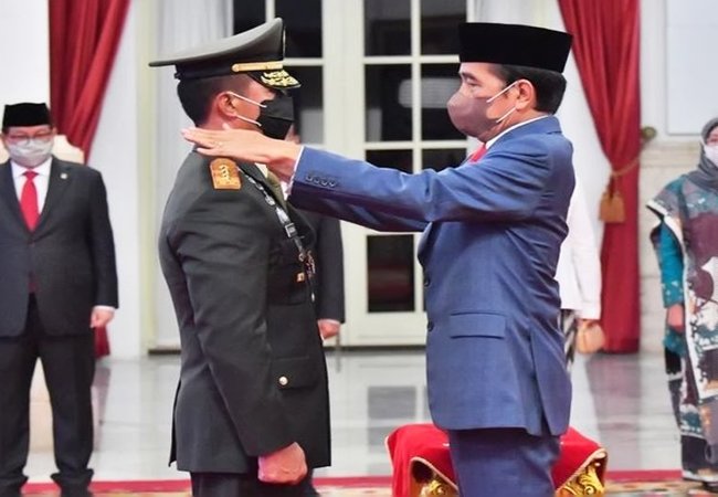 Presiden Jokowi Lantik Andika Perkasa Sebagai Panglima TNI