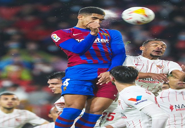 Ditahan Imbang Sevilla, Barcelona Harus Puas di Posisi Tujuh