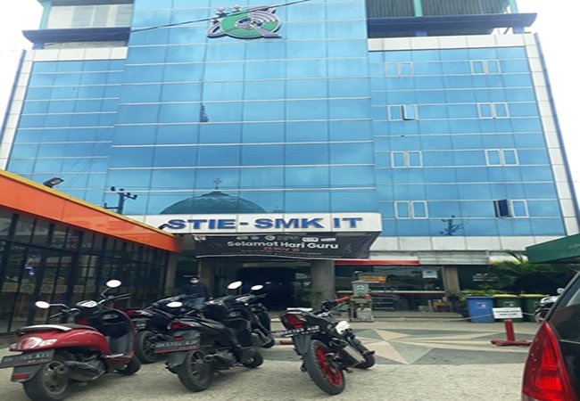 Gegara Main TikTok, SMK Tritech Pecat Siswa Kelas III