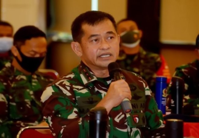 Menantu Luhut Binsar Panjaitan Resmi Jabat Pangkostrad