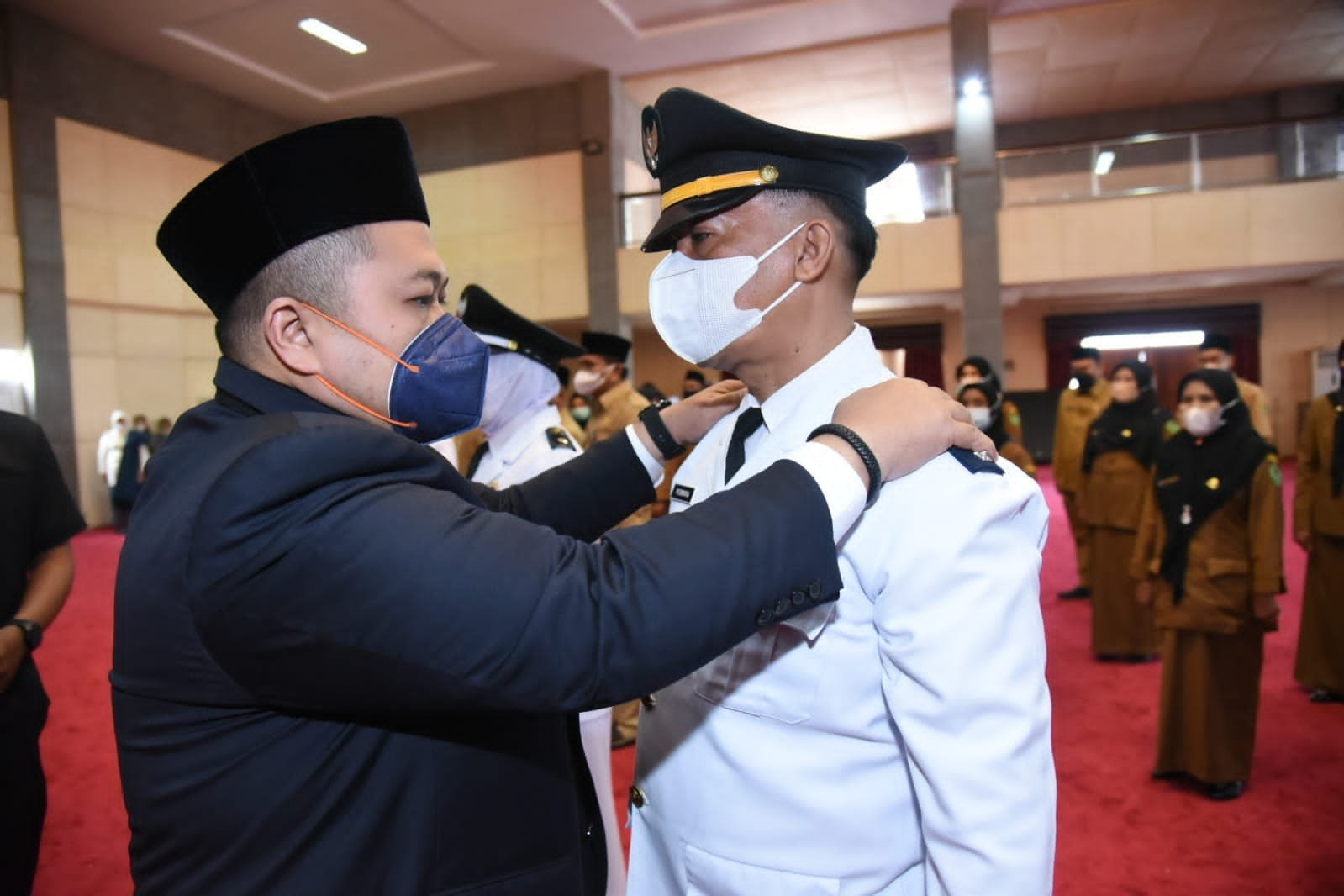 Bupati Tapsel Lantik 66 Pejabat Administrator, Pengawas dan Kepala Sekolah