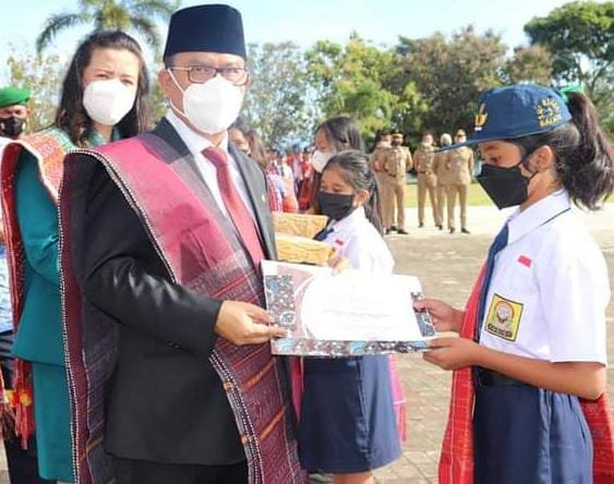 Momen Hardiknas 2022, Sihar Sitorus Bantu Bea Siswa Rp 255 Juta