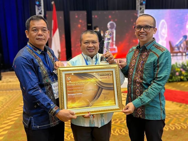 Peringkat 5 Realisasi Pendapatan Daerah, Bupati Tapsel Terima Penghargaan