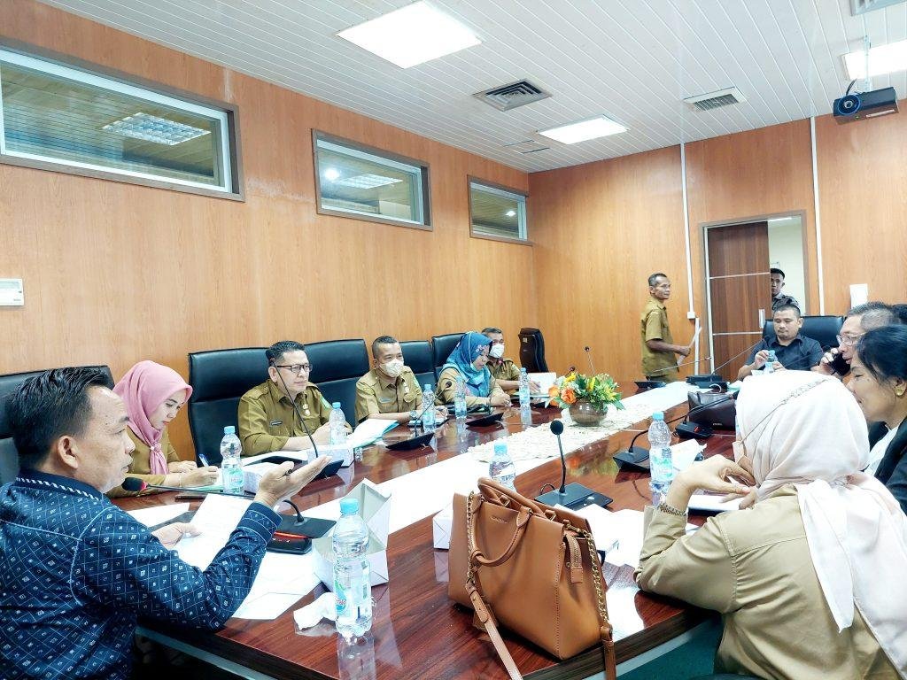 Terkesan Ada Pembiaran, Dinsos Medan Diminta Tertibkan Pengemis di Lampu Merah