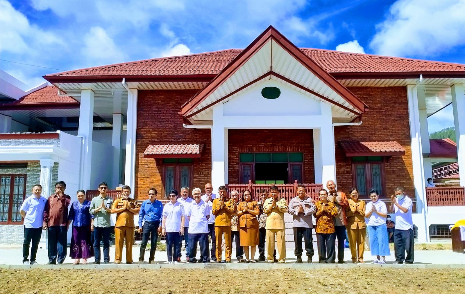 Pemkab Toba Resmikan Jabu Parsaktian Raja Pandua Domitan Pardede