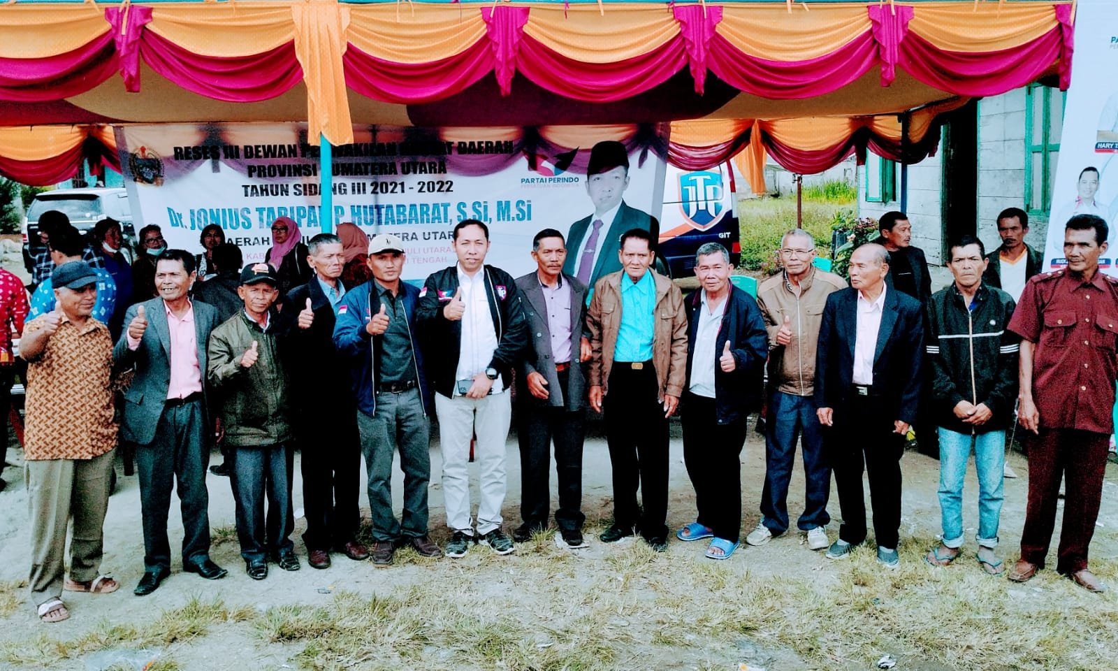 Reses JTP di Pangaribuan, Disambut Tortor Batak Diulosi dan Diberi Dekke Simudurudur