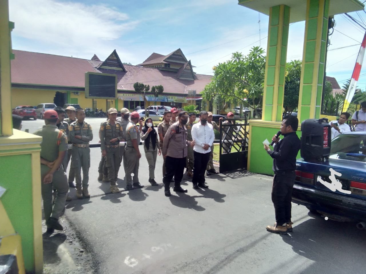 Wali Kota Sidempuan Didemo, Proyek Lampu Hias Rp 935 Juta Disoal dan Diduga Asal Jadi