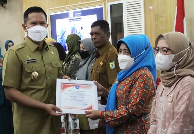 Wakil Bupati Karo Lepaskan Pawai Pemuda dan Pelajar