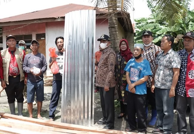 Bupati Sergai Tinjau Korban Bencana Puting Beliung di Sei Bamban