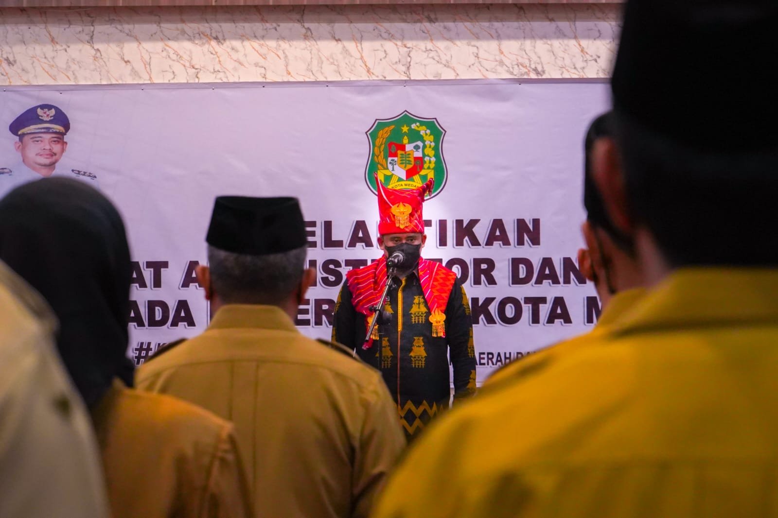 Lantik 30 Pejabat Administrator & Pengawas, Bobby Nasution:  Jangan Kecewakan Masyarakat