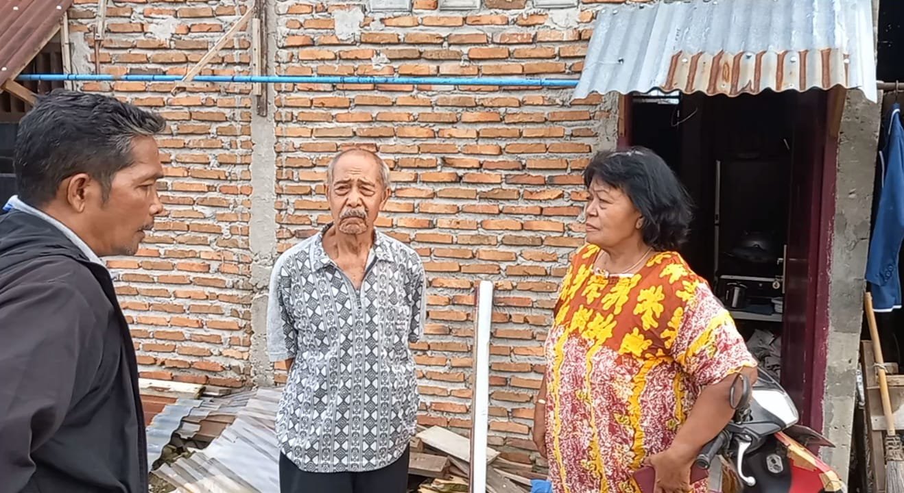 Heboh, Akses Jalan ke Rumah E boru Simanjuntak, P Hutagalung Ditembok Warga, DPRD dan Praktisi Hukum Berang