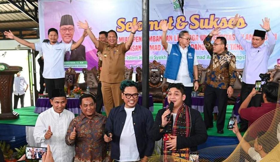 Menteri Perdagangan Seminar di UIN Syahada, Uya Kuya dan Pasha Ungu Beri Hiburan