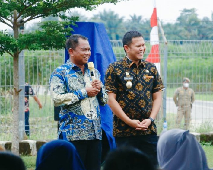 Bupati Sergai Resmikan Jalan di Desa Malasori  
