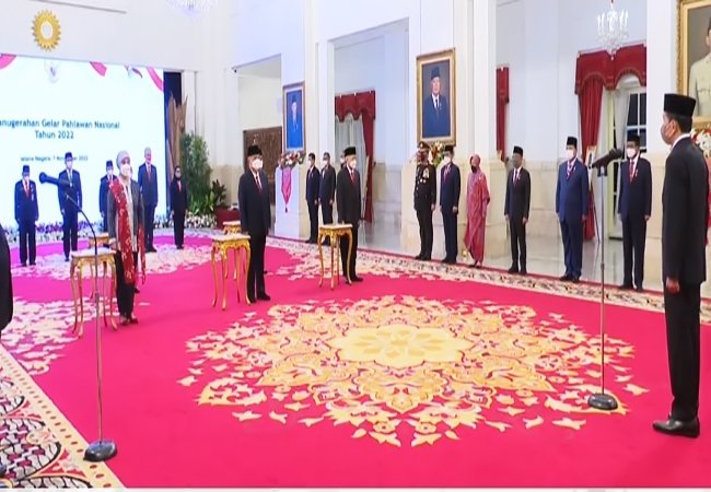 Lima Tokoh Dianugerahi Gelar Pahlawan Nasional