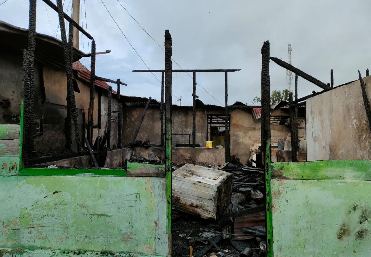 Rumah Penjual Barang Baru dan Bekas Terbakar gegara Korsleting