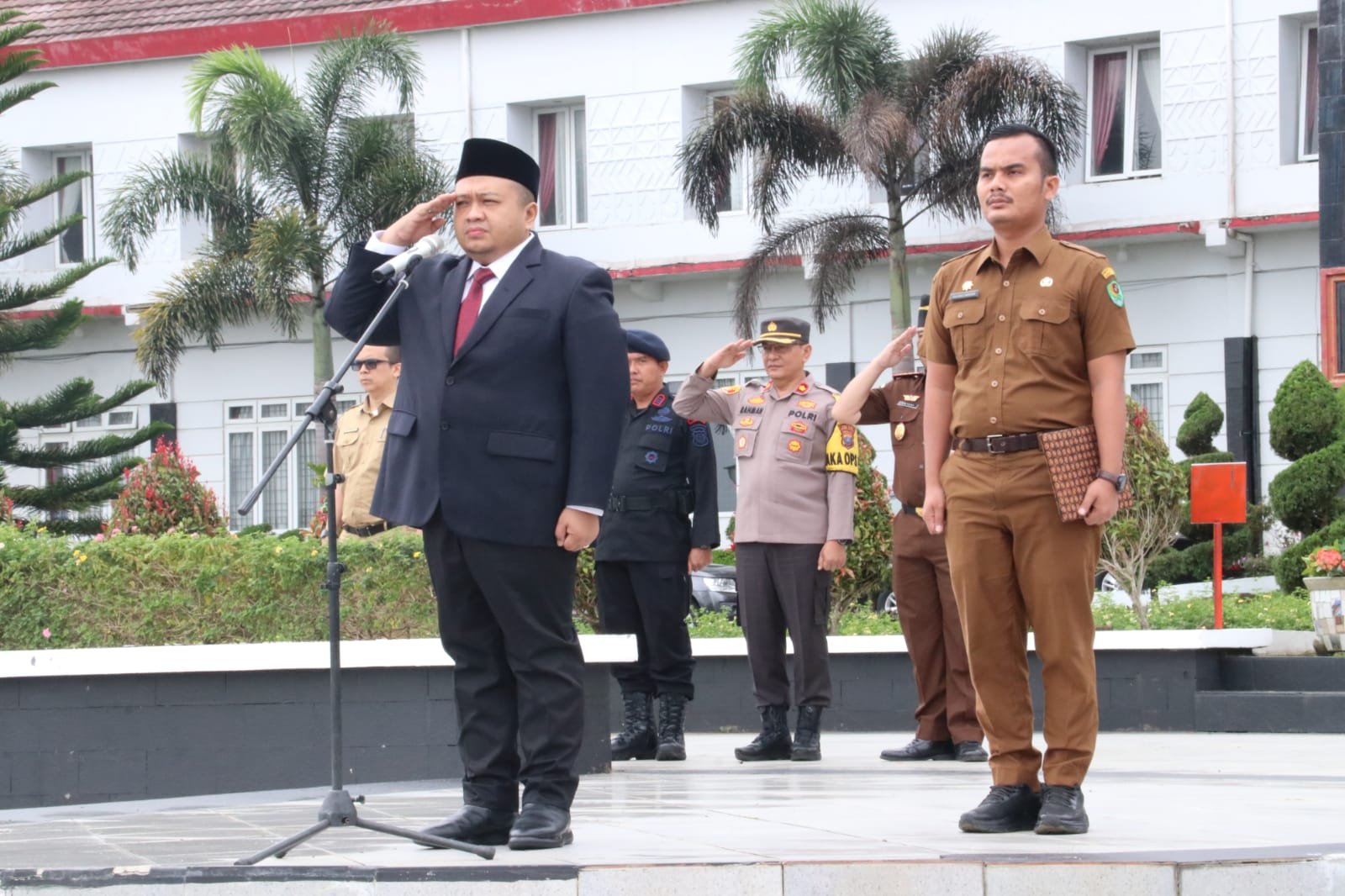 Peringati HBN Ke-74, Bupati Tapsel Sampaikan Sambutan Presiden RI