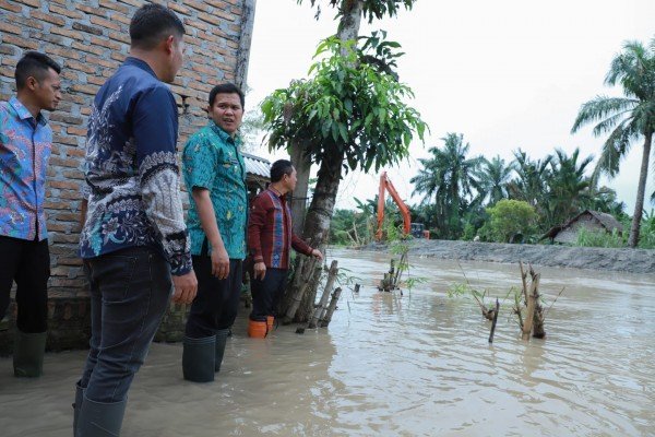 Curah Hujan Tinggi, Masyarakat Diimbau Waspada dan Tetap Bersabar