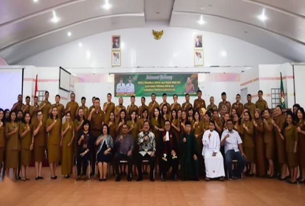 Sekda Karo Ambil Sumpah Sebanyak 633 PNS