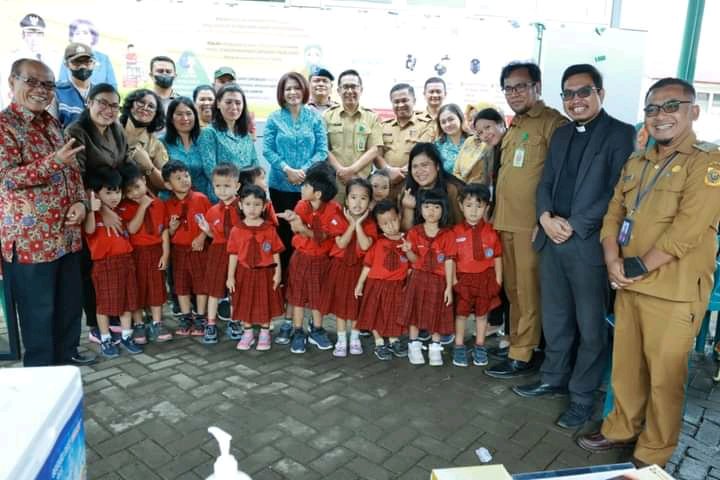 Pesan Ketua PKK Dairi Romy Mariani, Mari kita Sukseskan Pekan Imunisasi Untuk Indonesia Tangguh.