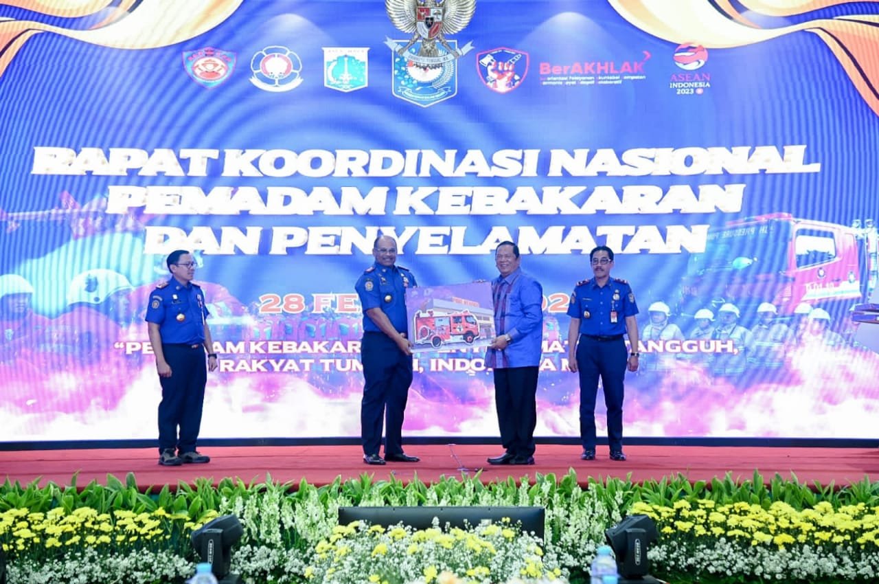 Sidempuan Terima Hibah 3 Unit Mobil Damkar, Dan 1 Unit Mobil Ambulance Dari Kementerian,