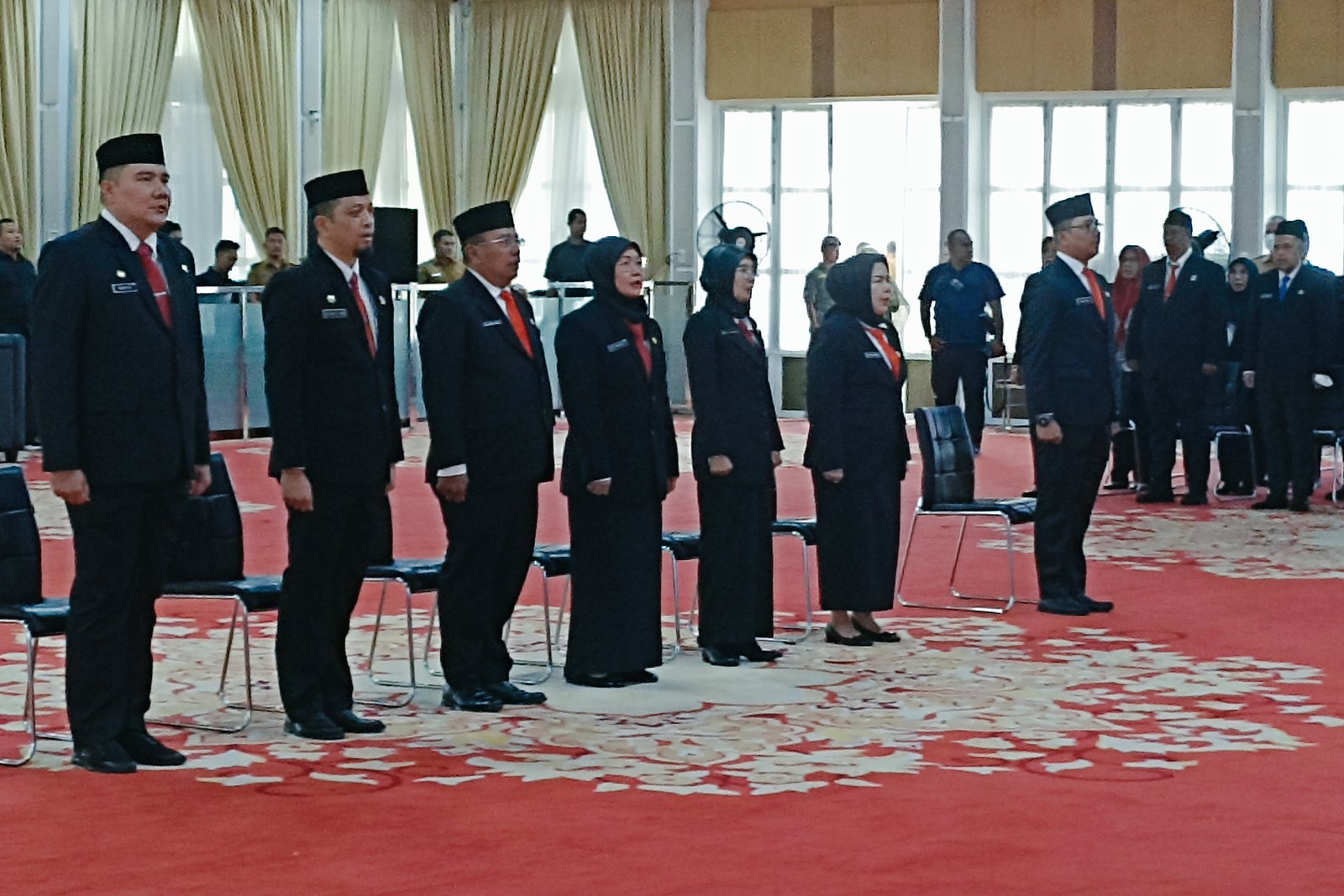 Lantik Tujuh Pejabat Eselon II,  Edy Rahmayadi: Saya Gubernur Anda, Jokowi Presidennya