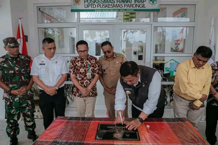 Bupati Dairi Resmikan UPT Puskesmas Parongil
