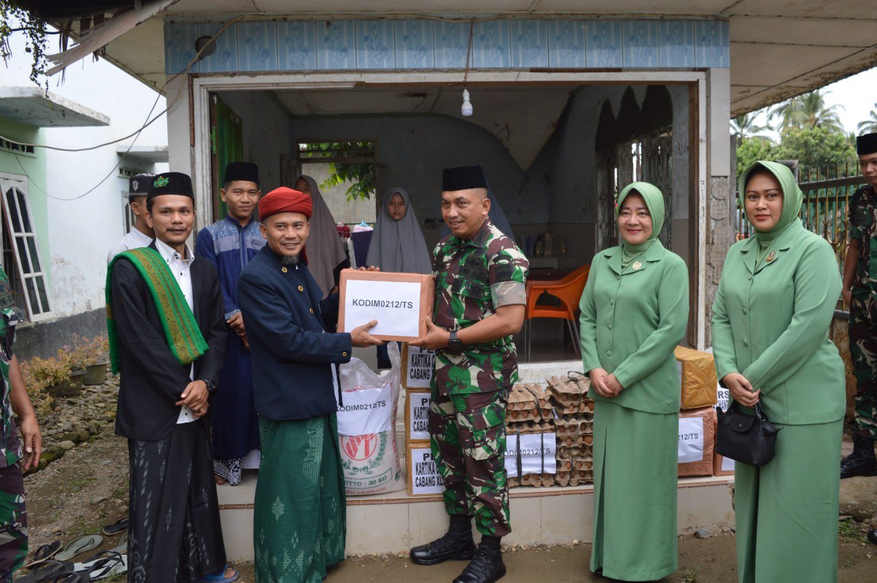 HUT Persit KCK Ke-77, Kodim 0212/Tapsel Berikan Bantuan Kepada Panti Asuhan